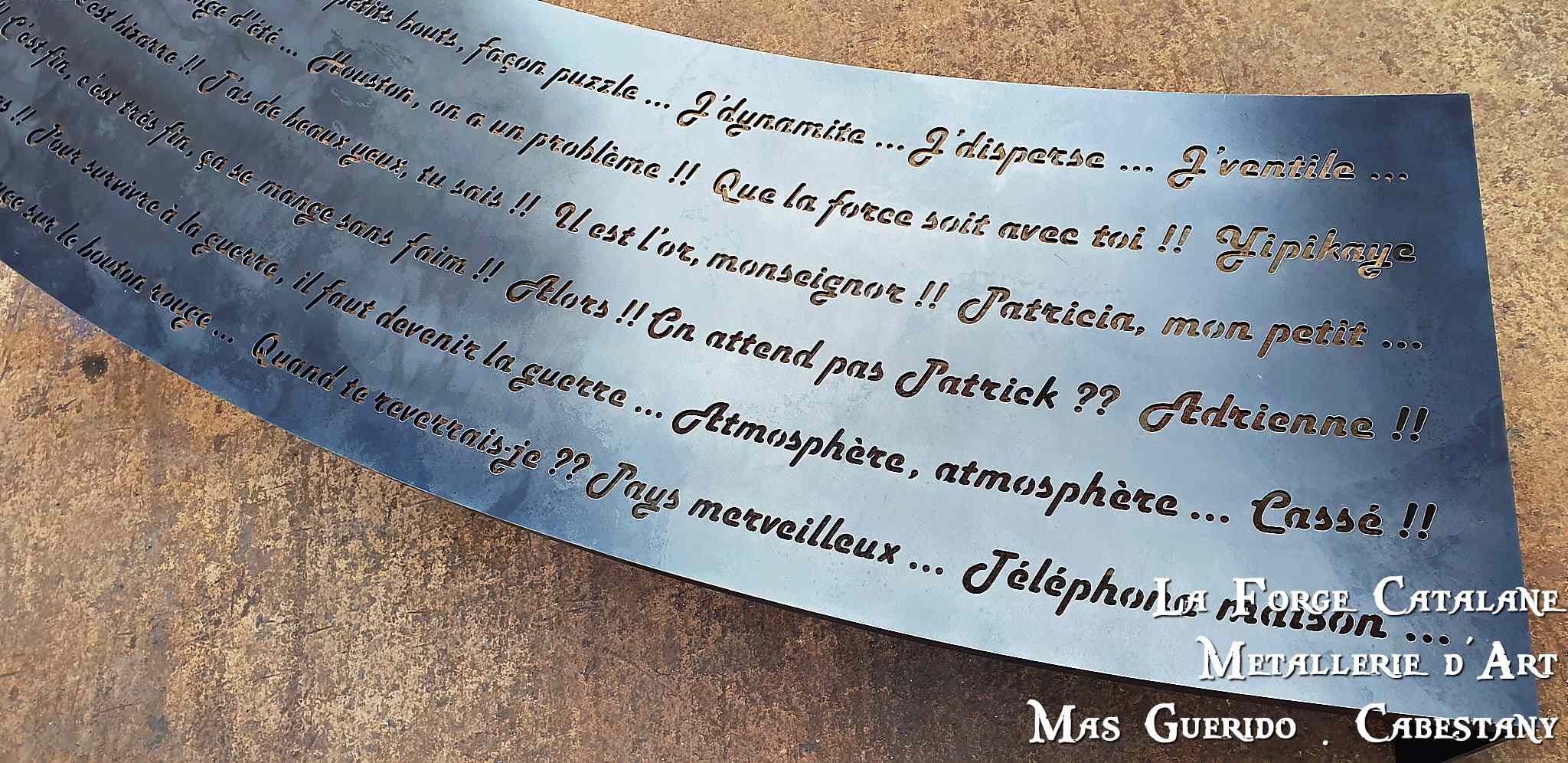 table basse cintree cinema decoupe laser forge catalane 3.jpg